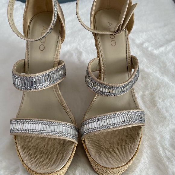 Fancy Aldo heels - Picture 6 of 6